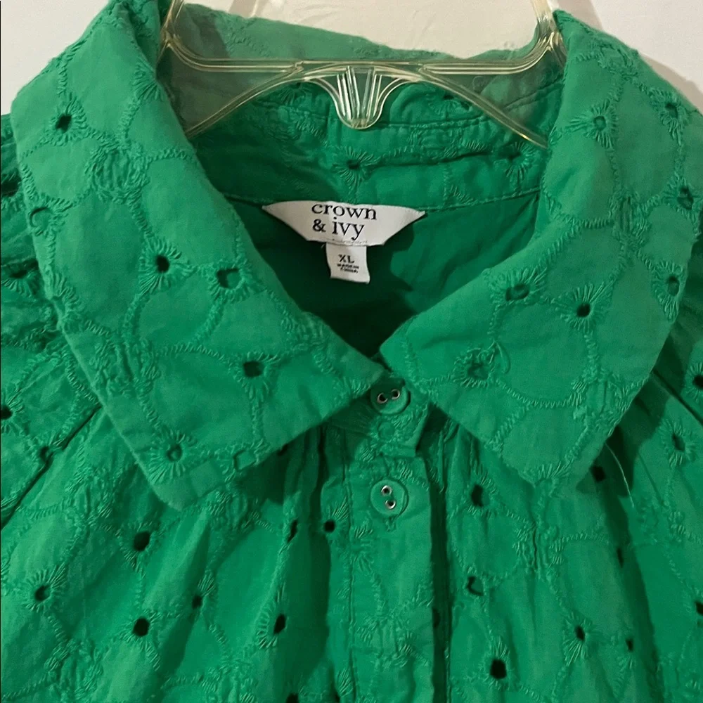 Crown & Ivy Emerald Eyelet Blouse - Picture 5 of 12